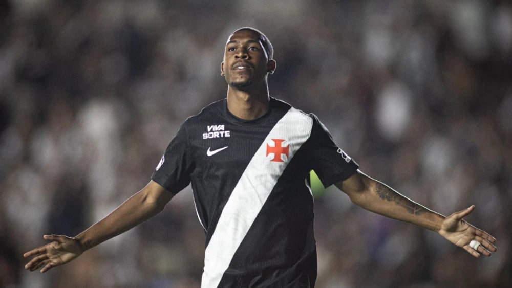 Rayan brilha com dois gols, Vasco vence o Maricá e começa o Carioca com postura de campeão